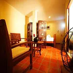 Siamese Views Lodge